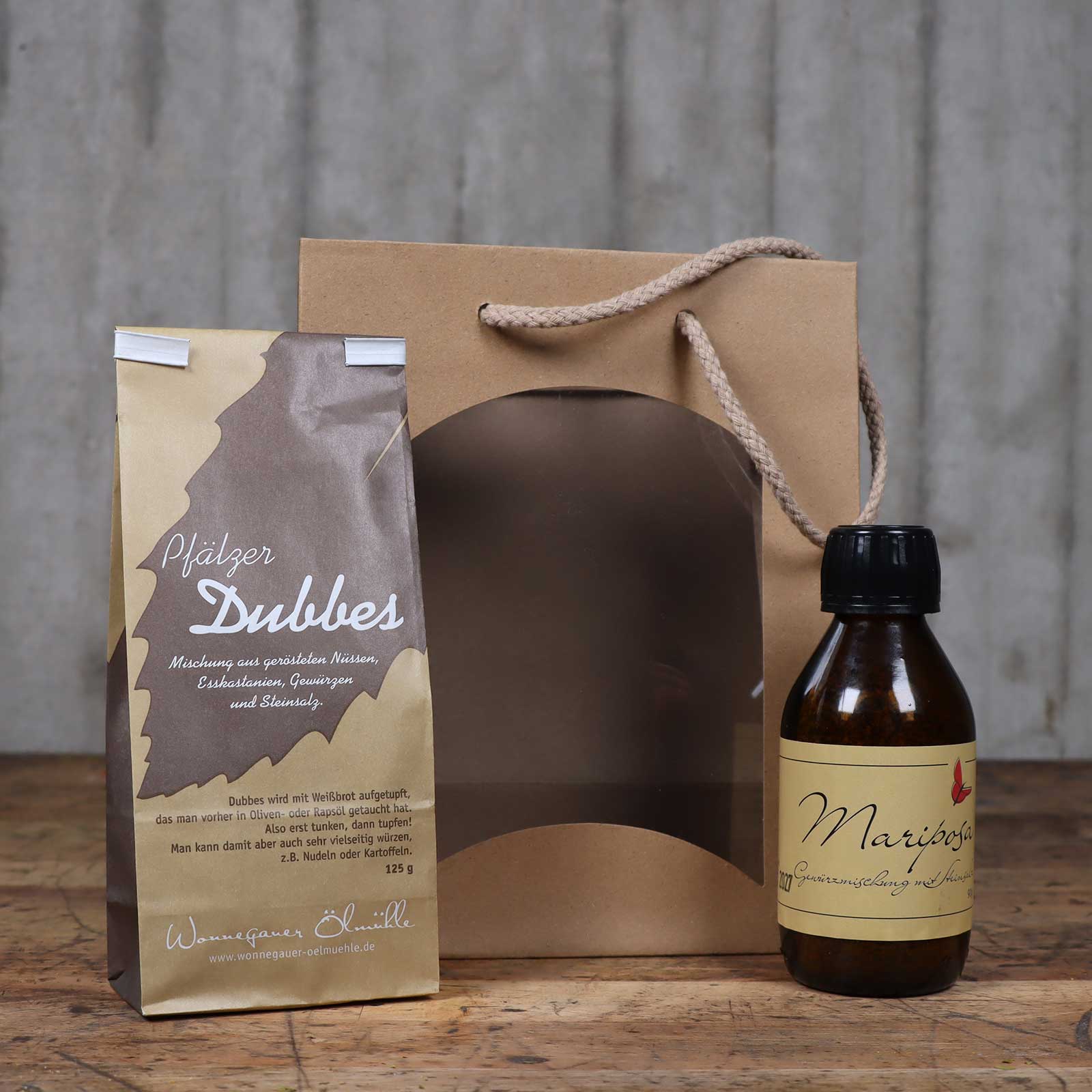 Wonnegauer Geschenk Tasche vor einem Ambientehintergrund