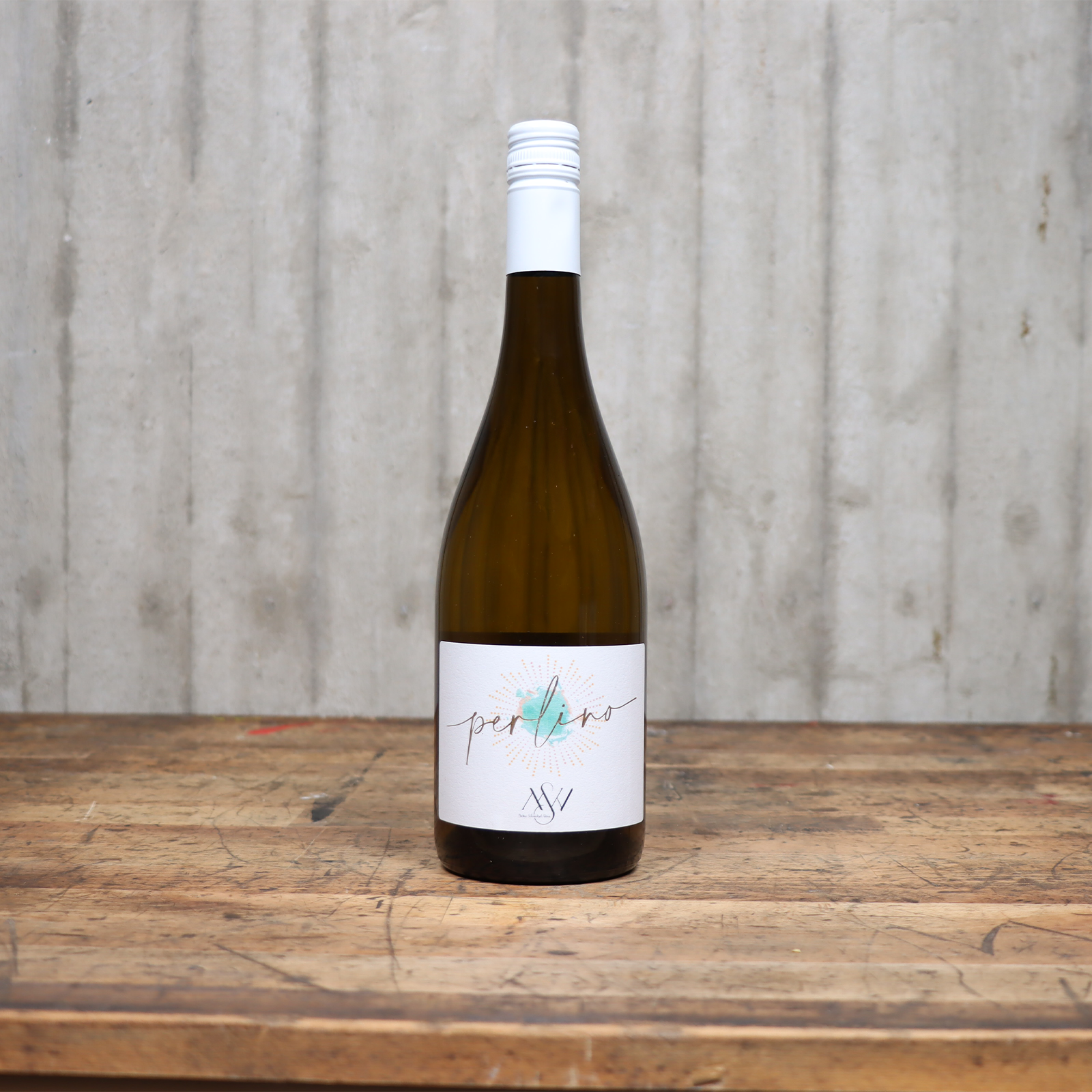 Perlino weiß vor unserem Ambientehintergrund