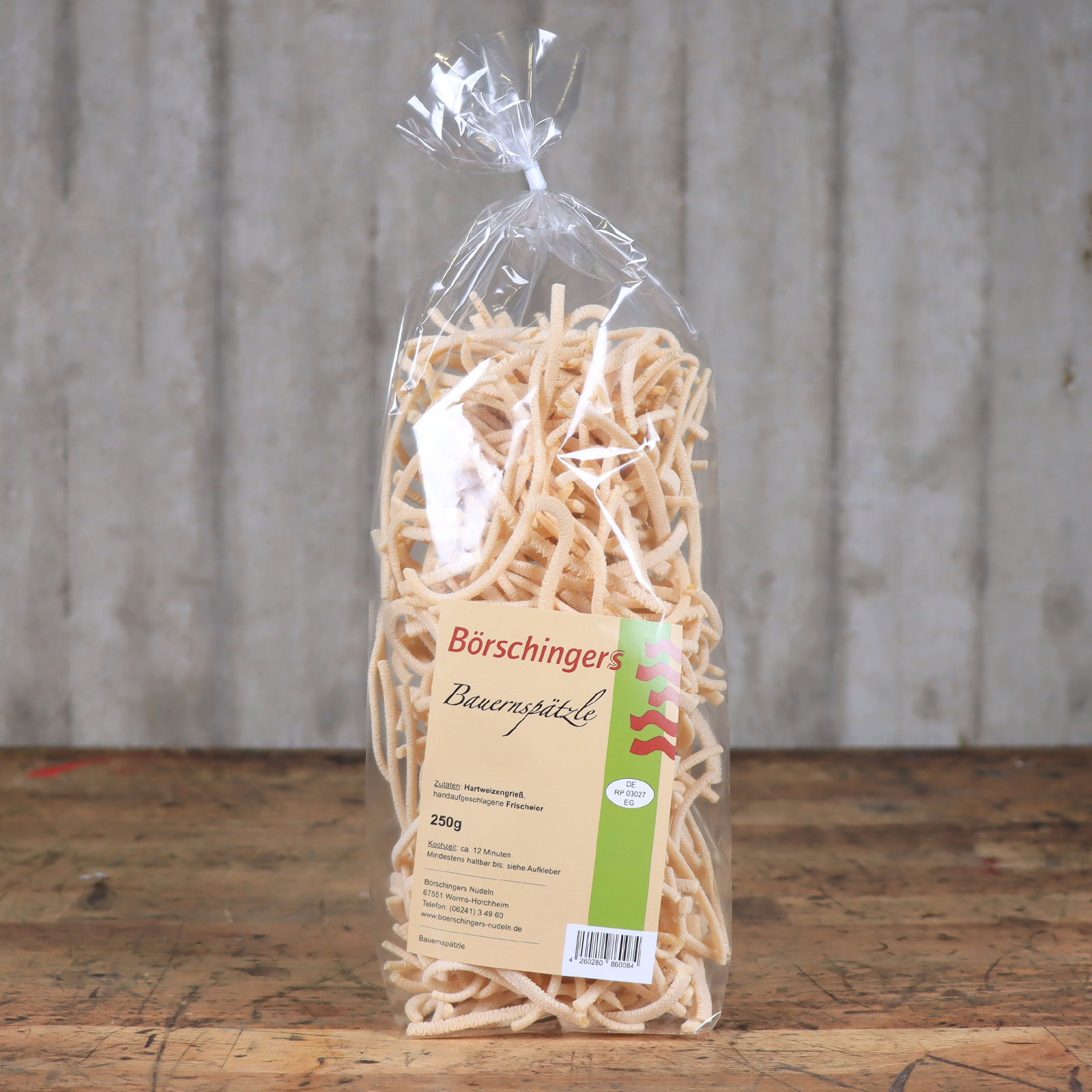 Bauernspätzle vor unserem Ambientehintergrund