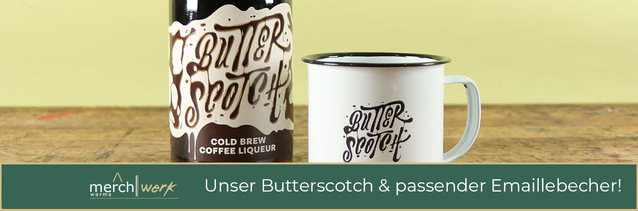 Butterscotch und Emaillebecher 